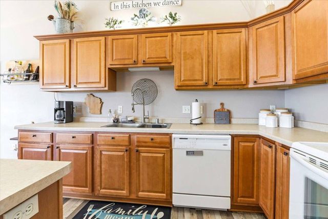 121 Madison Avenue, Baraboo, WI 53913