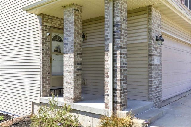 121 Madison Avenue, Baraboo, WI 53913