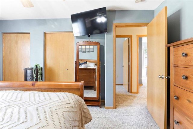121 Madison Avenue, Baraboo, WI 53913