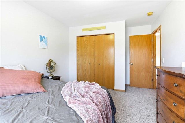 121 Madison Avenue, Baraboo, WI 53913