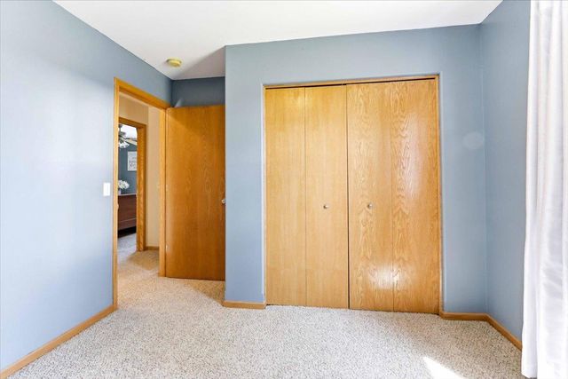 121 Madison Avenue, Baraboo, WI 53913