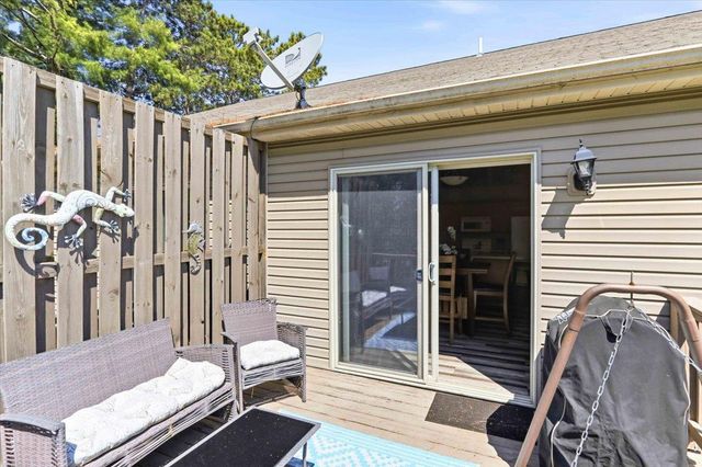 121 Madison Avenue, Baraboo, WI 53913