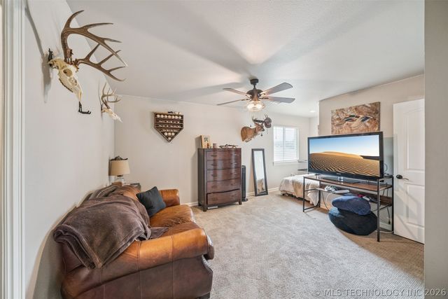 14226 S 246th East Avenue, Coweta, OK 74429