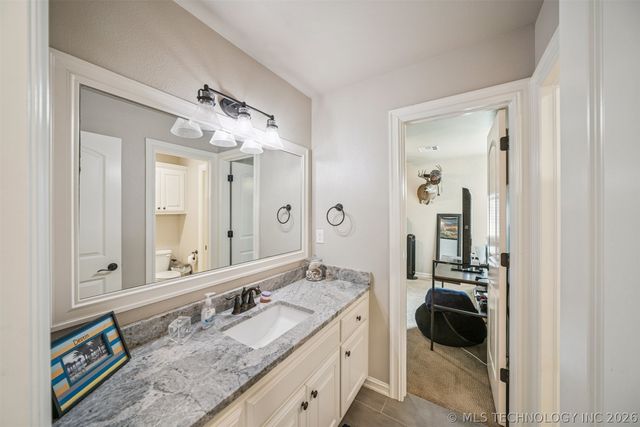 14226 S 246th East Avenue, Coweta, OK 74429
