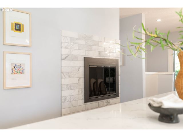 2370 Sw TIMBERLINE Dr, Portland, OR 97225