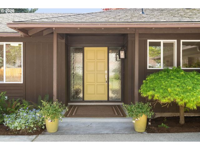 2370 Sw TIMBERLINE Dr, Portland, OR 97225