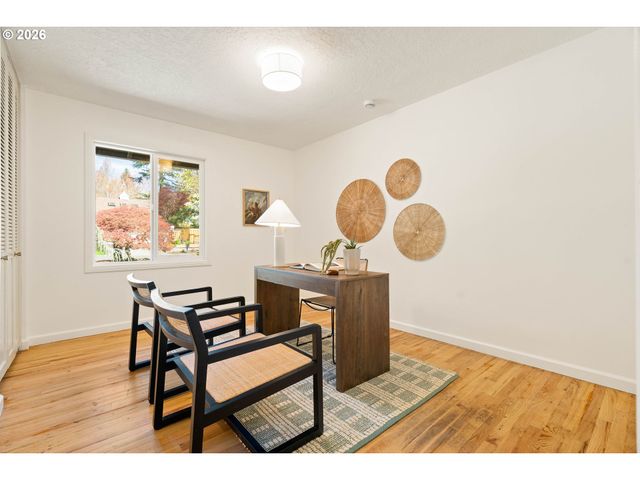 2370 Sw TIMBERLINE Dr, Portland, OR 97225