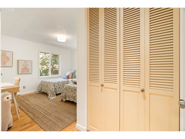 2370 Sw TIMBERLINE Dr, Portland, OR 97225