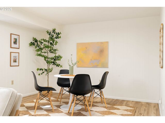 2370 Sw TIMBERLINE Dr, Portland, OR 97225