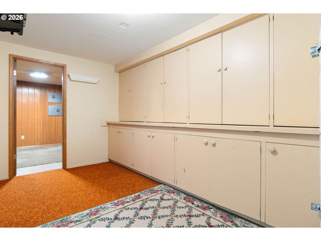 2370 Sw TIMBERLINE Dr, Portland, OR 97225