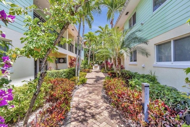 49 SE 7th Avenue 2, Delray Beach, FL 33483