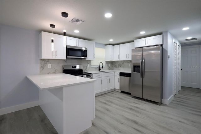 1101 BETHUNE STREET, Brooksville, FL 34601