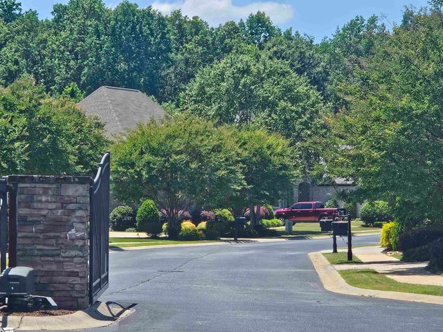 147 Stone Gate Drive, Duncan, SC 29334