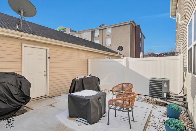 1750 Circle North Drive, Schererville, IN 46375