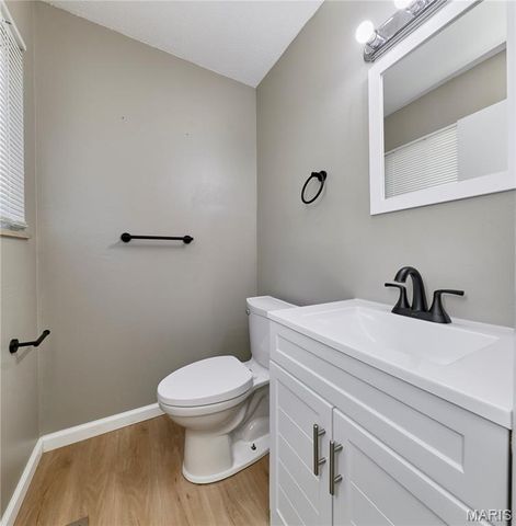 4907 Plum Tree Lane, Hazelwood, MO 63042