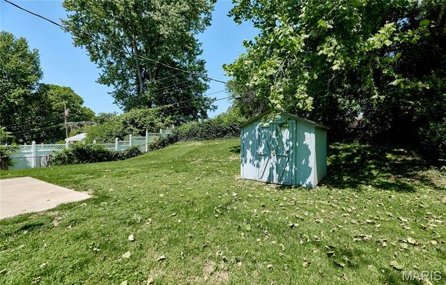 4907 Plum Tree Lane, Hazelwood, MO 63042