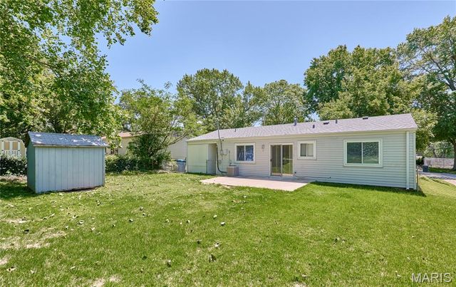 4907 Plum Tree Lane, Hazelwood, MO 63042