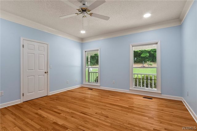 11417 April Sound Dr, Northport, AL 35475