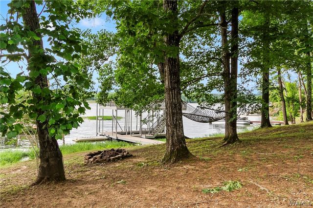 11417 April Sound Dr, Northport, AL 35475