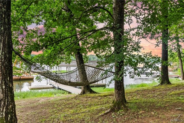 11417 April Sound Dr, Northport, AL 35475