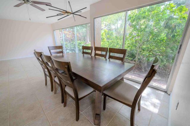 225 COUNTRY CLUB DRIVE D142, Largo, FL 33771