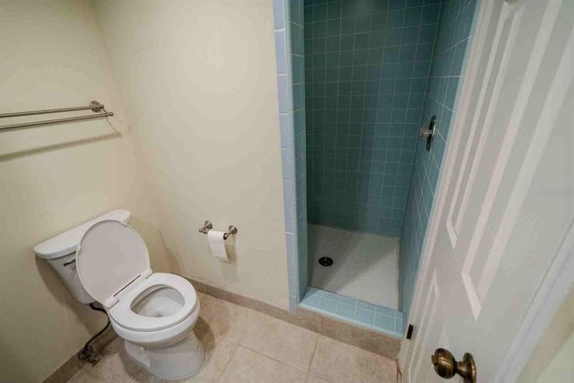 225 COUNTRY CLUB DRIVE D142, Largo, FL 33771