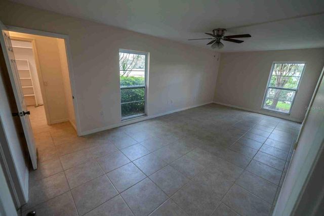 225 COUNTRY CLUB DRIVE D142, Largo, FL 33771