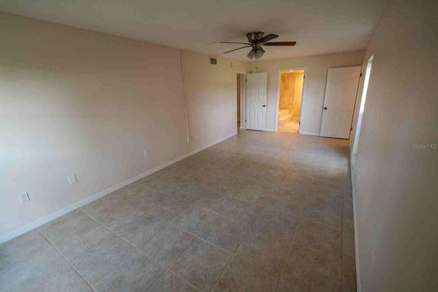 225 COUNTRY CLUB DRIVE D142, Largo, FL 33771