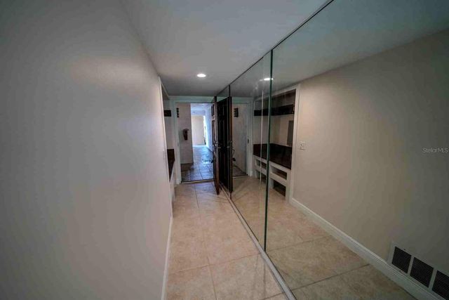 225 COUNTRY CLUB DRIVE D142, Largo, FL 33771