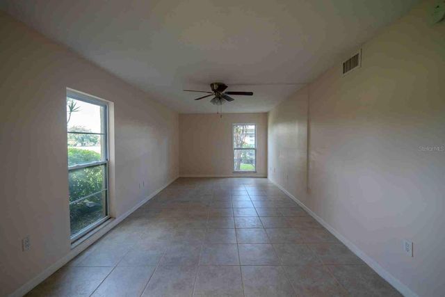 225 COUNTRY CLUB DRIVE D142, Largo, FL 33771