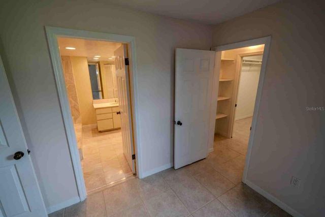 225 COUNTRY CLUB DRIVE D142, Largo, FL 33771