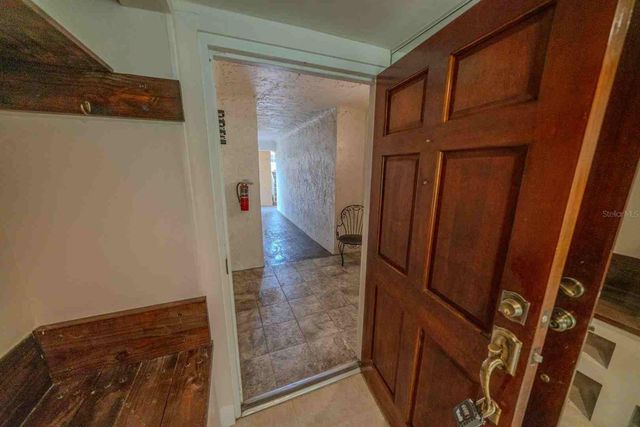 225 COUNTRY CLUB DRIVE D142, Largo, FL 33771
