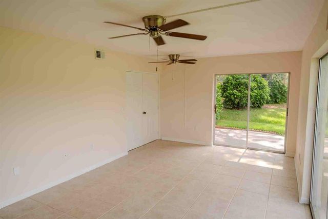 225 COUNTRY CLUB DRIVE D142, Largo, FL 33771