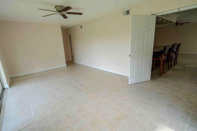 225 COUNTRY CLUB DRIVE D142, Largo, FL 33771