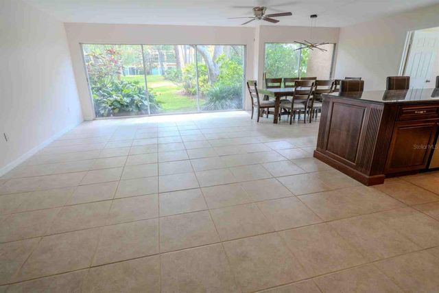 225 COUNTRY CLUB DRIVE D142, Largo, FL 33771
