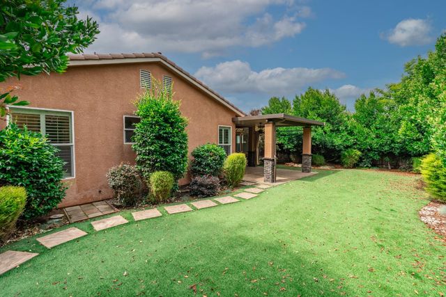3063 Everglade Avenue, Clovis, CA 93619