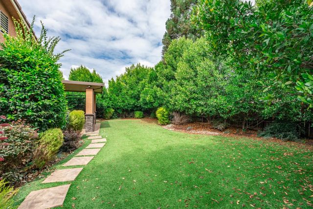 3063 Everglade Avenue, Clovis, CA 93619