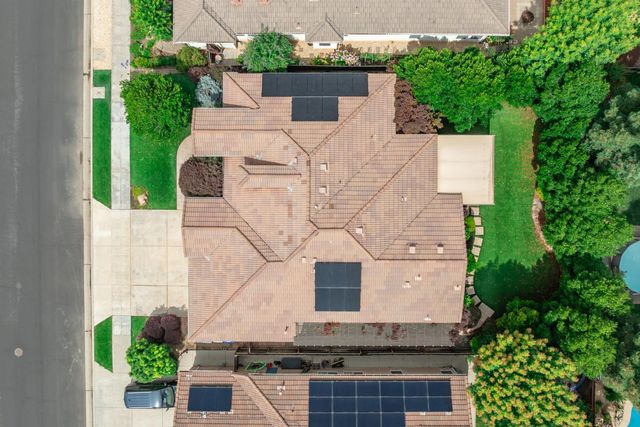 3063 Everglade Avenue, Clovis, CA 93619