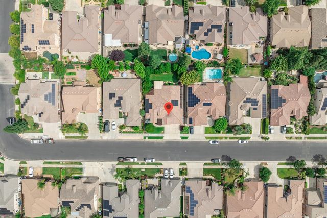 3063 Everglade Avenue, Clovis, CA 93619