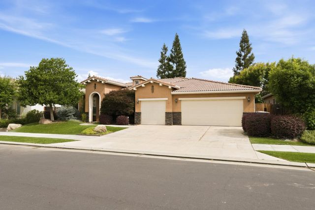 3063 Everglade Avenue, Clovis, CA 93619