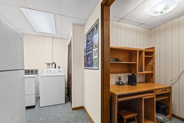 17 New Bridge Drive, Stillwater, NY 12170