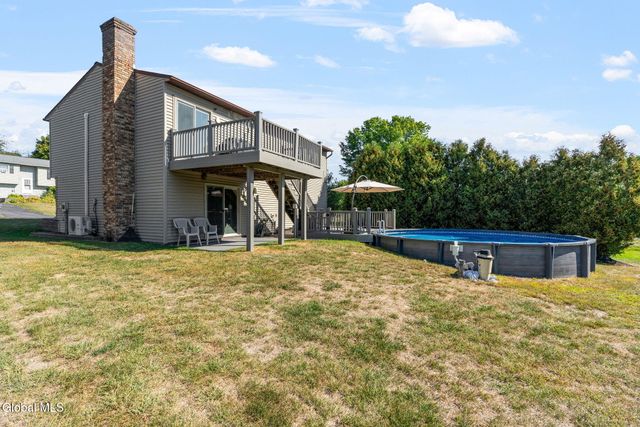 17 New Bridge Drive, Stillwater, NY 12170