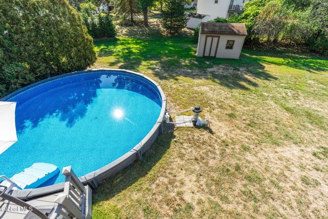 17 New Bridge Drive, Stillwater, NY 12170