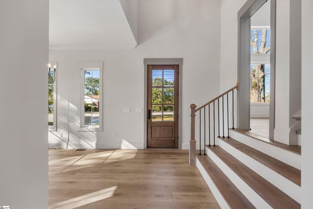 610 Lowndes Hill Road, Greenville, SC 29607