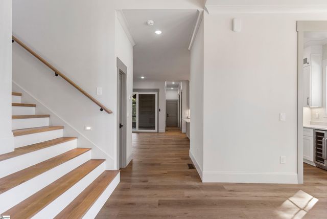 610 Lowndes Hill Road, Greenville, SC 29607