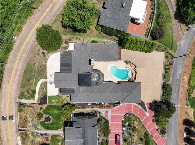312 N Crest Road, Chattanooga, TN 37404