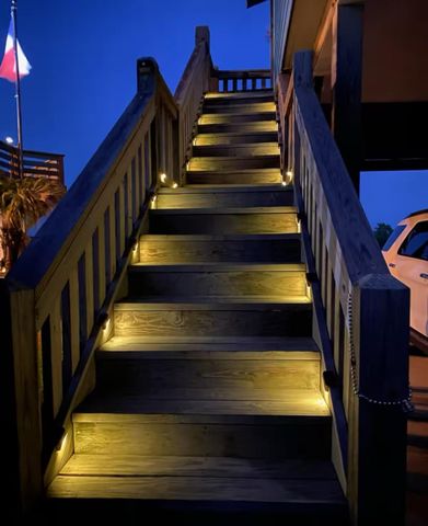 925 S Honeysuckle Drive, Crystal Beach, TX 77650