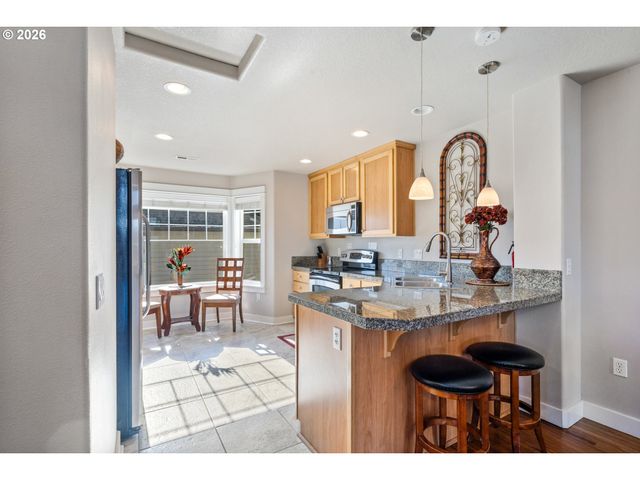 108 N 3RD Ave, Rockaway Beach, OR 97136