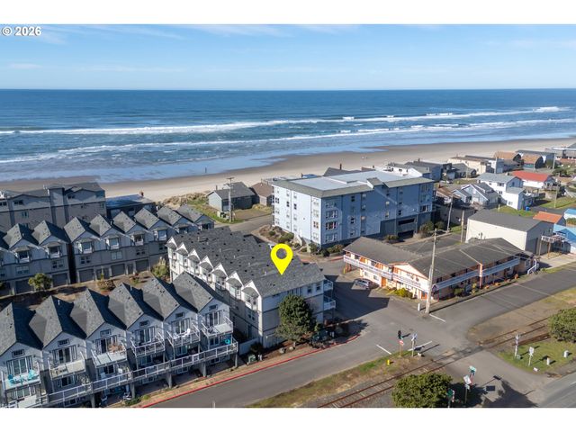 108 N 3RD Ave, Rockaway Beach, OR 97136
