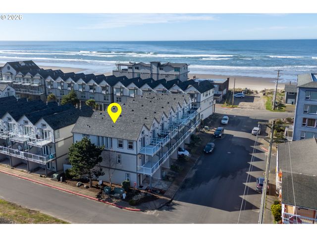 108 N 3RD Ave, Rockaway Beach, OR 97136